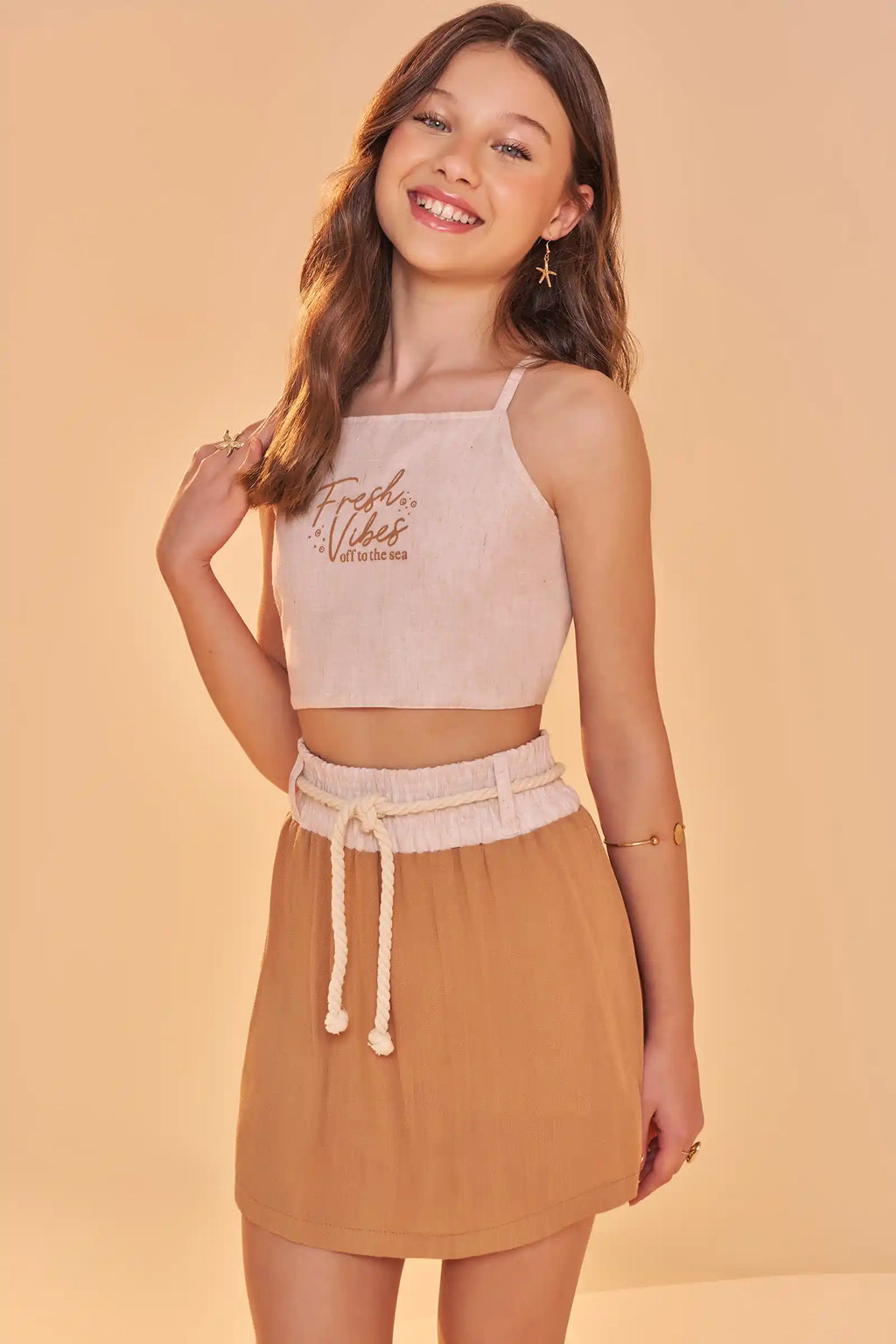 Conjunto de Top Cropped em Tecido Bahamas e Saia em Viscose Rustic com Shorts Embutido 85394 Lilimoon Teen